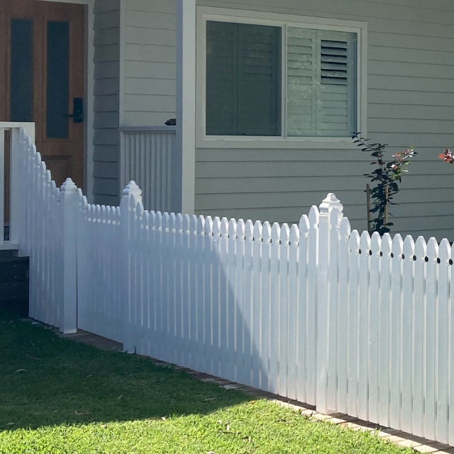 Square Windsor Fence Post Capitals 85sq